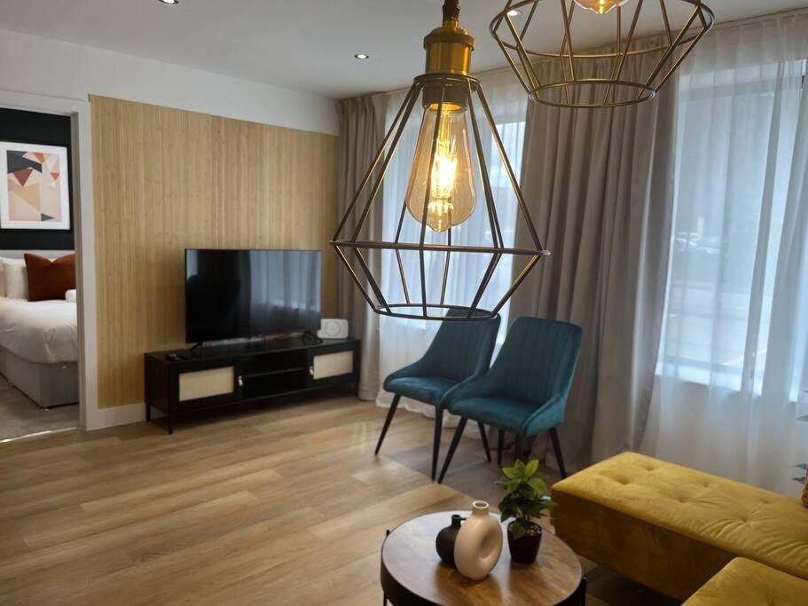 Cute One Bed Apartment - Old Trafford マンチェスター エクステリア 写真